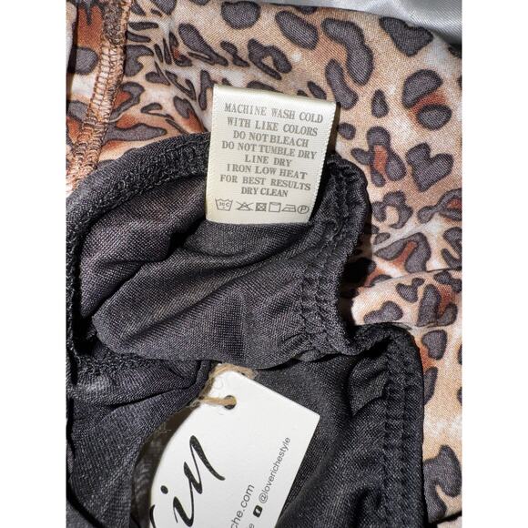 NEW IN Leapord Print Activewear Shorts in‎ Mocha size Small NEW - Picture 9 of 9